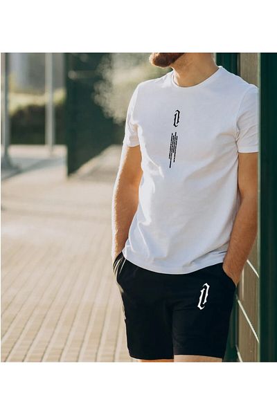 HIRSCH Men's Oversize White Vertical Printed Shorts T-shirt Set
