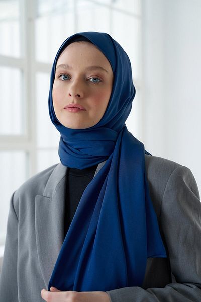 Modakaşmir شال بتصميم حرير المدينة
