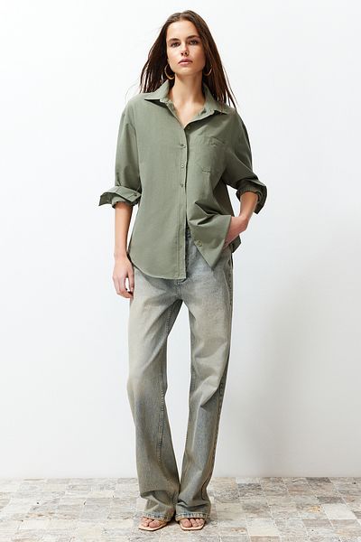Trendyol Collection Sötét khaki egyzsebű Boyfriend szőtt pamut ing TWOAW20GO0115