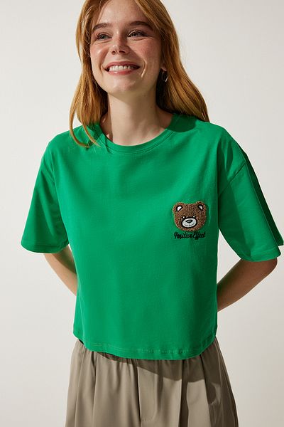 Happiness İstanbul Grünes, mit Teddybären besticktes, kurzes Strick-T-Shirt für Damen HF00456