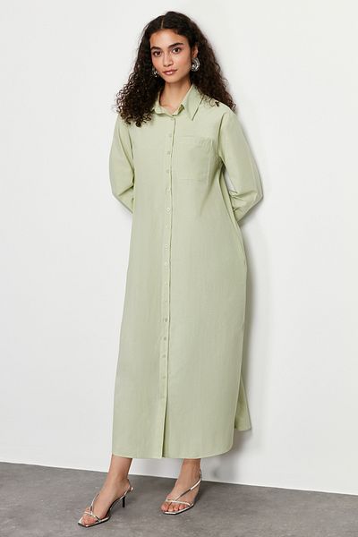 Trendyol Modest Hellkhakifarbenes, geknöpftes, gewebtes Hemdkleid TCTSS24EB00137