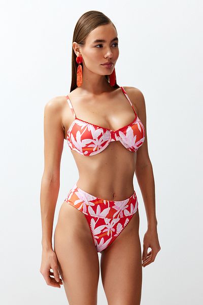 Trendyol Collection Trópusi mintával hímzett magas derekú csípő bikini alsó TBESS24BA00132