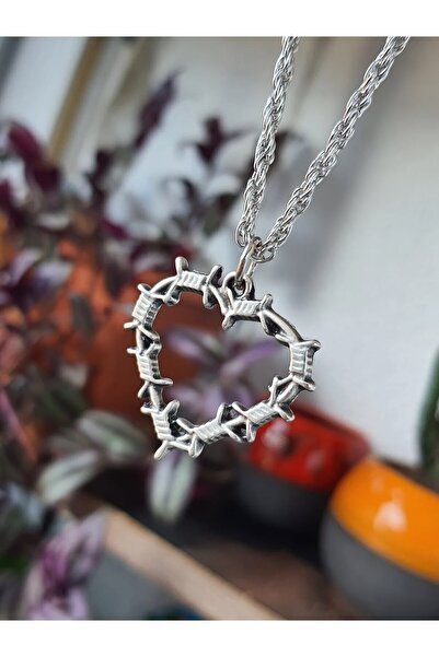 FG KONNİCHİWA قلادة على شكل قلب من الفولاذ المقاوم للصدأ