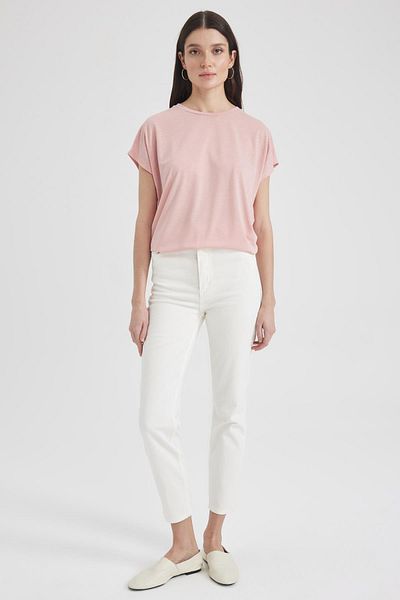 DeFacto Traditional Crew Neck Short Sleeve T-Shirt Z6458az23sp