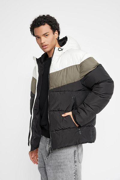 DeFacto Hooded Zippered Double Pocket Water Repellent down Jacket - A2249Ax23Wn