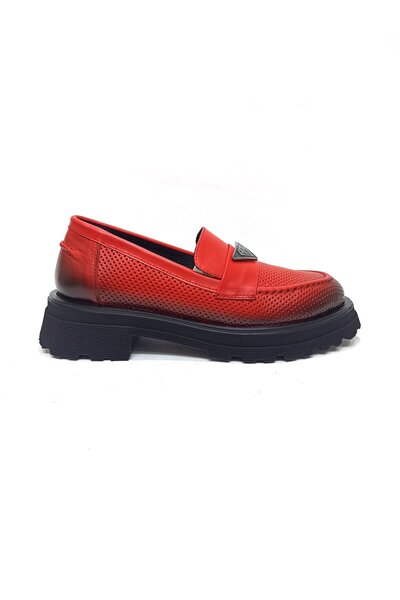 ALBİNİ KIRMIZI DERİ KADIN LOAFER AYAKKABI