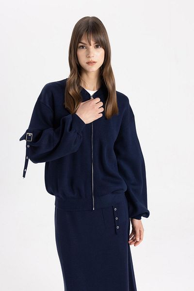 DeFacto Gerader Strickpullover mit College-Kragen und Reißverschluss – Bomber-Cardigan B8859ax24sp