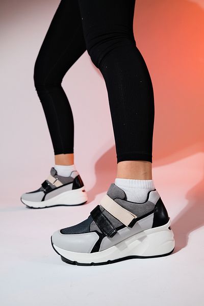 LuviShoes BERGE Ice Black dámské sportovní tenisky na klínové podrážce na suchý zip