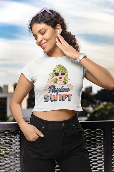 Fuddy Moda Taylor Swift Printed Crop Top με γυαλιά ηλίου, Taylor Swift Printed Crop