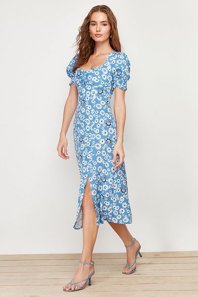 Trendyol Collection Rochie țesută Midi din viscoză, albastră, în linie A, cu flori TWOSS24EL00491
