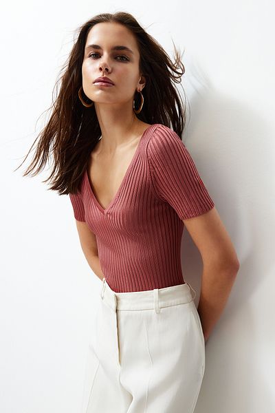 Trendyol Collection Pulover tricotat cu cravată cu trandafiri uscate TWOSS24KZ00042