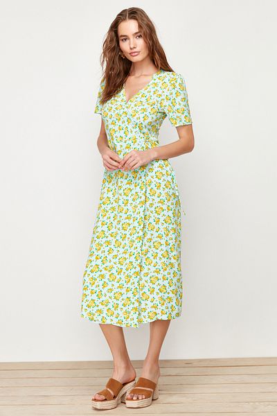 Trendyol Collection Multicolored Floral Double-breasted Midi Woven Dress TWOSS24EL00492