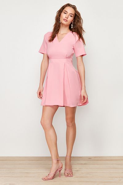 Trendyol Collection Рожева ткана міні-сукня з відкритою талією TWOSS24EL00504