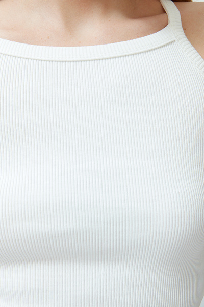 Edit by Trendyol Εκρού πλεκτή μπλούζα Crop με τιράντες TEDSS24BZ00008