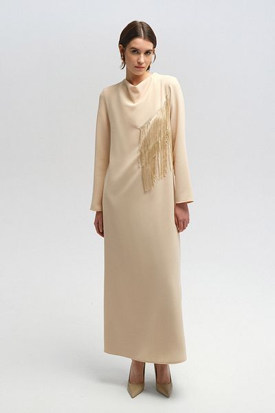 Touché Privé KLEID AUS CRÉPE MIT QUASTEN