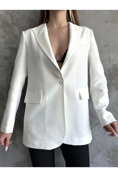 brg ilki Brg Clothing Beyaz Vücuda Tam Oturan Düğmeli Blazer Ceket