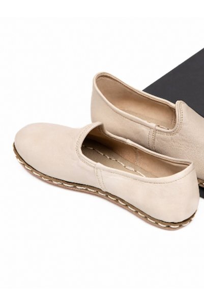 Ertay Deri Genuine Leather Sandals Specially Designed with Handwork: Traditional Yemeni Shoes Embroidered Elegance