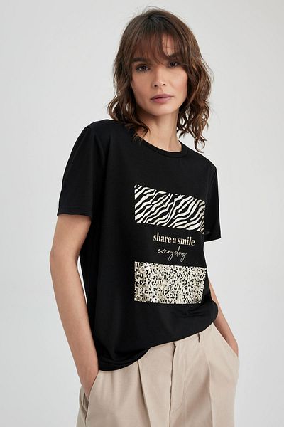 DeFacto Tricou cu mânecă scurtă cu imprimeu cu decolteu în formă relaxată Z9057az23sp