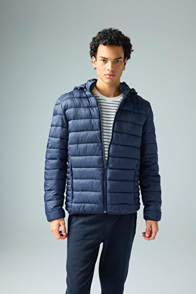 DeFacto Slim Fit Hooded Puffer Jacket N4661az23au