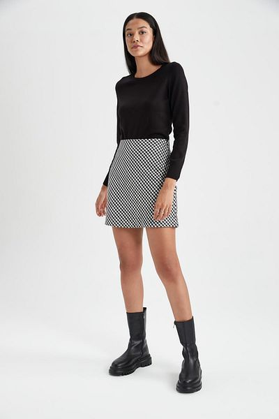 DeFacto Crew Neck Soft Textured Knitwear Sweater - Regular Fit F7091Az23Wn