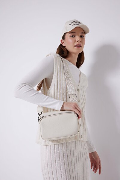 DeFacto Women's Faux Leather Shoulder Bag B9329AXNS