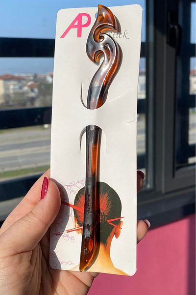 TAKIŞTIR قلم كعكة بني