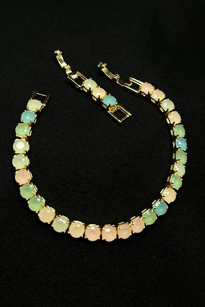 Serelia Opaque Color Round Zircon Stone Steel Bracelet