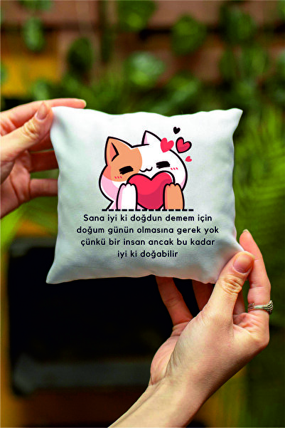 Teknograf İyi Ki Doğdun Tasarımlı Dekoratif Mini Yastık