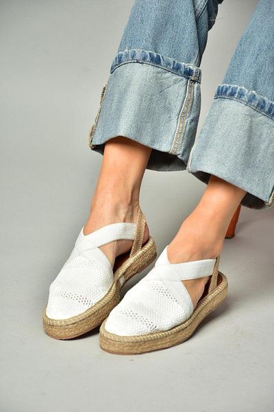 Fox Shoes S404010106 Espadrilles-Sandalen aus weißem Spitzenstoff für Damen