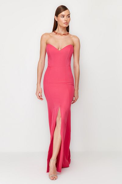 Trendyol Collection Φούξια υφασμένο βραδινό φόρεμα - Κομψή σχεδίαση που εφαρμόζει στο σώμα TPRSS24AE00067