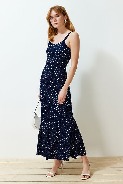 Trendyol Collection Sötétkék mintás pántos testhezálló bordás rugalmas kötött maxi ceruza ruha TWOSS24EL00682