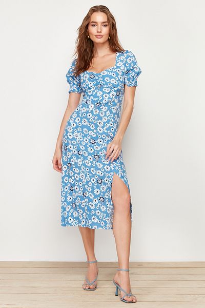 Trendyol Collection Rochie țesută Midi din viscoză, albastră, în linie A, cu flori TWOSS24EL00491