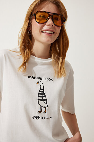 Happiness İstanbul Damska biała haftowana koszulka oversize z dzianiny NJ00140