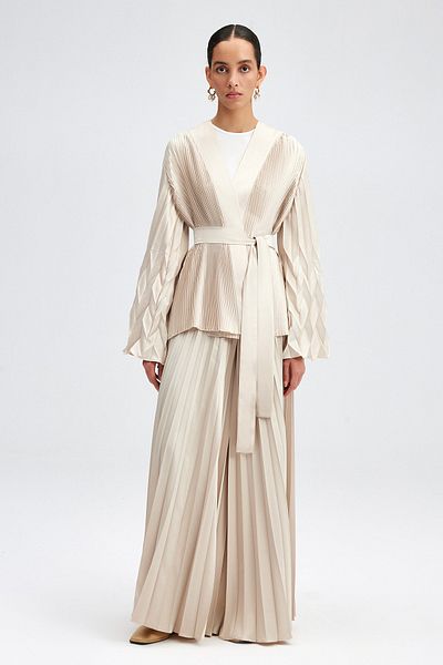 Touché Privé BOL SLEEVE PLEATED PANT AND SLEEVE DETAILED PLEATED KIMONO