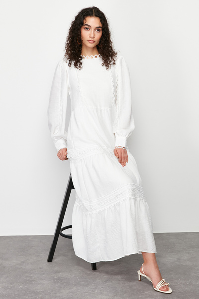 Trendyol Modest Λεπτομερές υφαντό φόρεμα με λευκή γραμμή με κέντημα TCTSS24EB00178