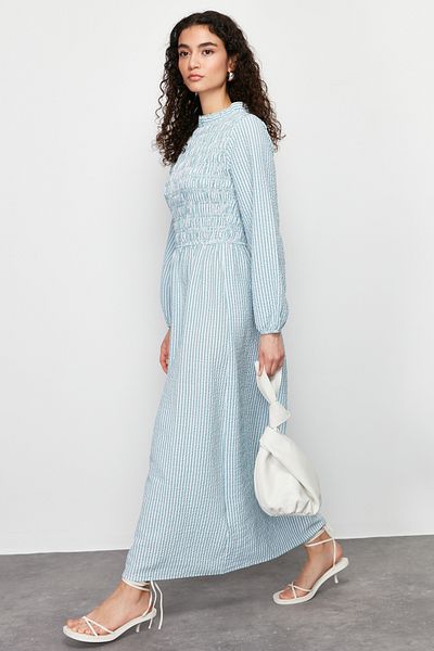 Trendyol Modest Зелена сукня в дрібну смужку TCTSS24EB00082