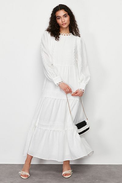 Trendyol Modest Λεπτομερές υφαντό φόρεμα με λευκή γραμμή με κέντημα TCTSS24EB00178
