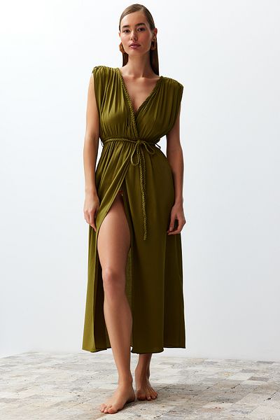 Trendyol Collection Grünes Maxi-Strandkleid mit gewebtem Schlitz TBESS23EL00069