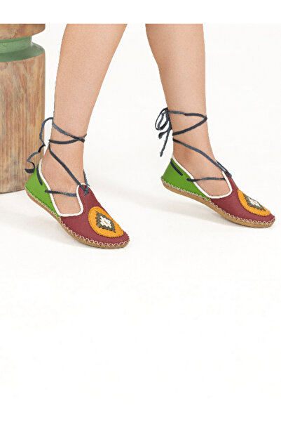 Ertay Deri Bağcıklı Şıklık: Kadınlar İçin El Yapımı Hakiki Deri Bağcıklı Yemeni Çarıklar