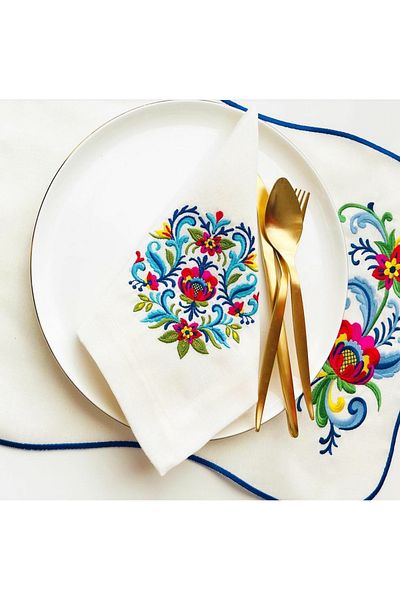 ge living Σετ με 2 πολύχρωμες χαρτοπετσέτες με σχέδια Rosemaling