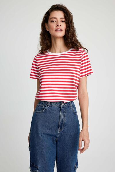 DeFacto Normál szabású csíkos, bő nyakú, rövid ujjú 100% pamut póló X4604az23sm