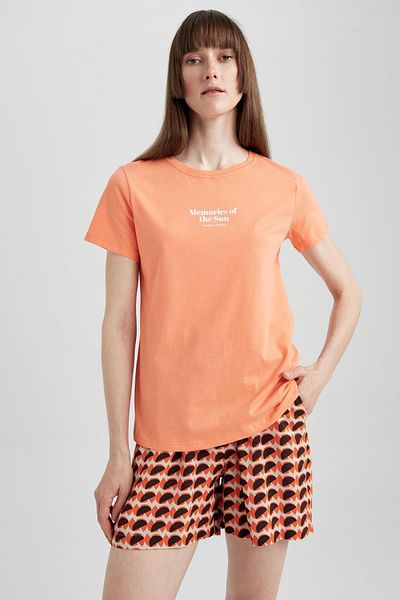 DeFacto Regular Fit Crew Neck Short Sleeve 100% Cotton T-Shirt Z8373az23sm