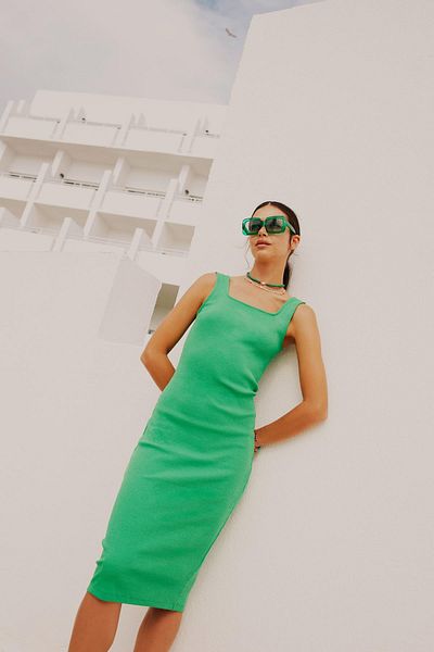 DeFacto Bodycon čtvercový límec, žebrovaná košilka Midi bez rukávů Z7577az23sm