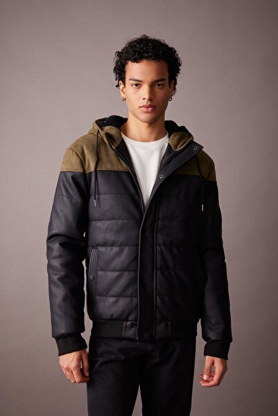 DeFacto Slim Fit Hooded Faux Leather Puffer Jacket U3854az23wn