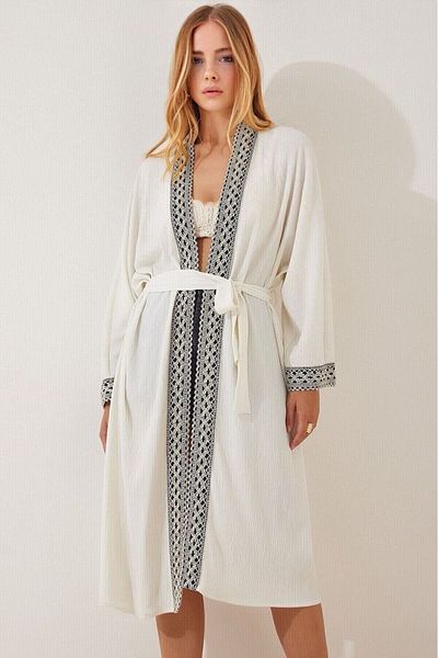 hazelin Kimono lung cu curea brodat alb pentru femei Hzl22s-bd158651