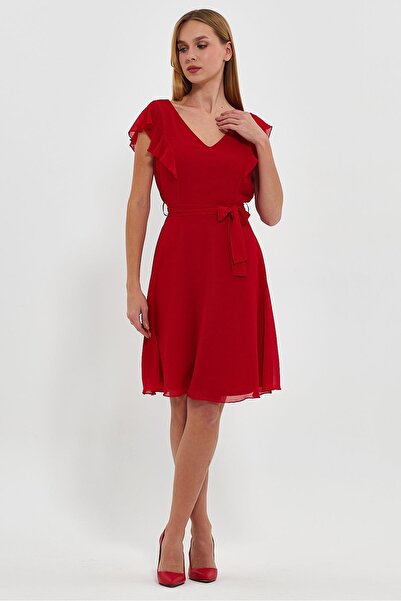 Ceylen Şifon Ön Arka V Yaka Omuzlar Önden Arkaya Volanlı Kloş Mini Elbise