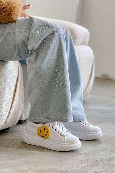 Shoebutik Pantofi albi emoji