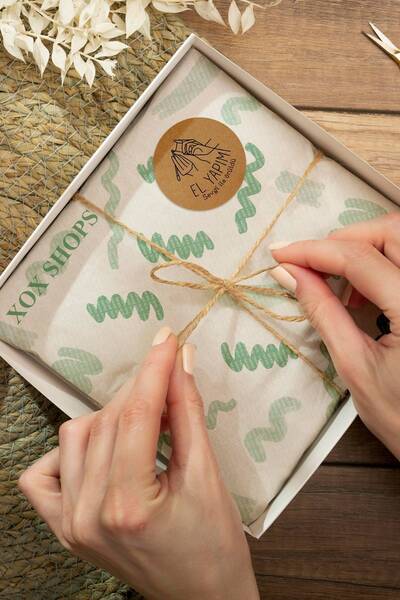 Basic Sense Sticker Kraft Görünümlü El Yapımı Yazılı Paketleme Kargo Etiketi - 3x3cm 90 Adet - ST2285
