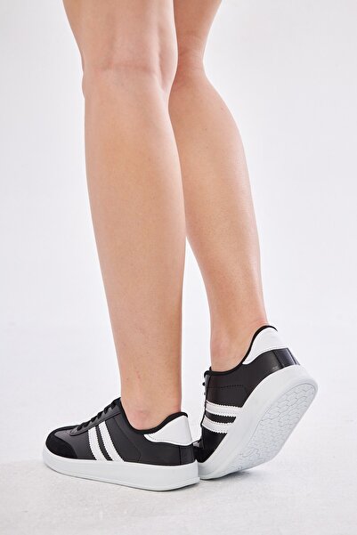 ALTUNTAŞ Унісекс повсякденні зручні кросівки на плоскій підошві - чорно-білі
