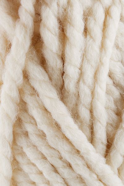 SENSY قبعة صغيرة من الخيط المحبوك يدويًا من Premium Wool Ease قبعة صغيرة من الخيط الصلب